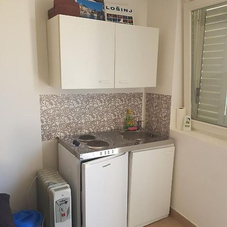 Small Studio Mali Lošinj Esterno foto
