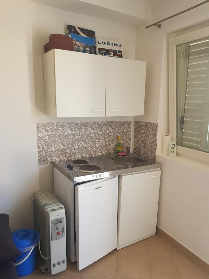 Small Studio Mali Lošinj Esterno foto