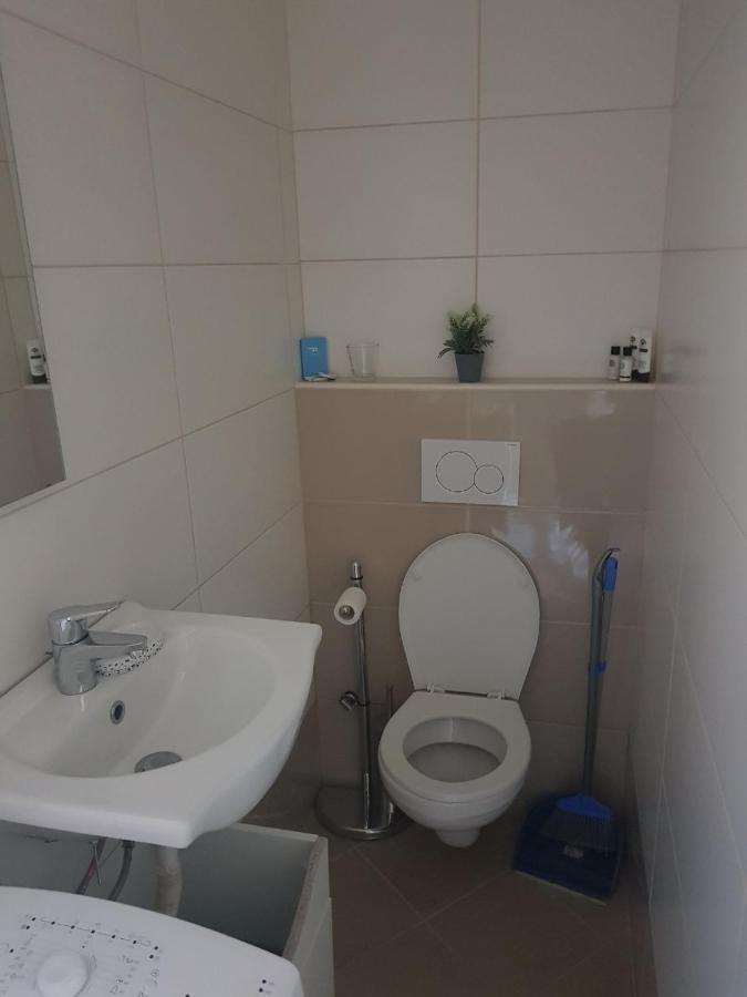 Small Studio Mali Lošinj Esterno foto
